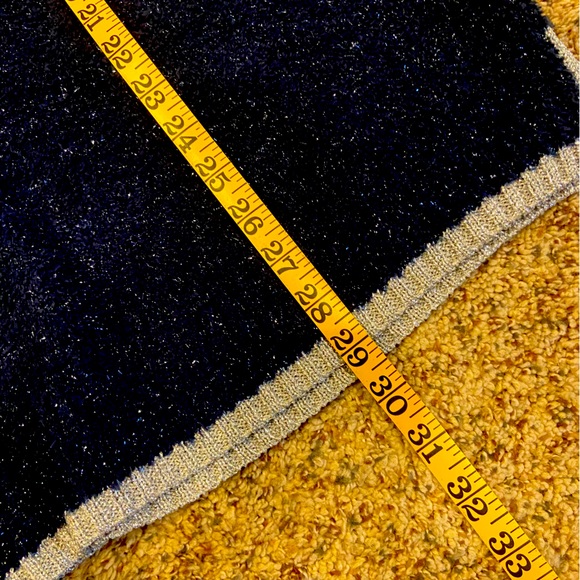 Crown and Ivy navy sweater size XXL - Picture 4 of 8